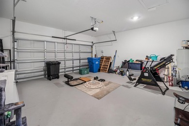 Welcome home to this beautiful 3-bedroom, 2-bath residence - photo 8