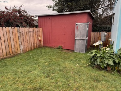 This sweet and comfortable two-bedroom, one-bath manufactured - photo 7