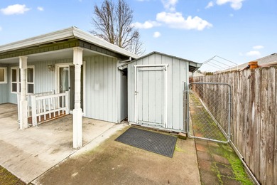 WOW 5 bedroom, 3 bathrooms Plus an office in a great Southwest