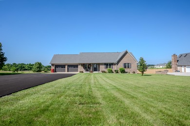 (private lake, pond, creek) Home Sale Pending in Berea Kentucky