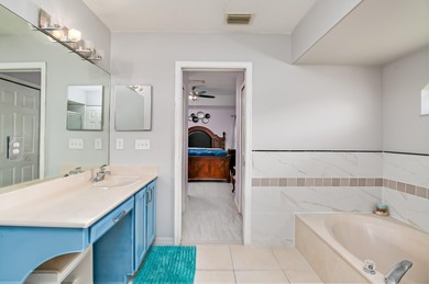 Welcome to 591 SE Chapman Avenue - a spacious, true 4 BD, 3 BA - photo 23