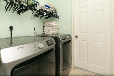 Welcome to 591 SE Chapman Avenue - a spacious, true 4 BD, 3 BA - photo 30