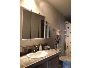 ONE-OF-A-KIND IN SUNDANCE: A/C & WATER HEATER 2020, 3/2 WITH - photo 31