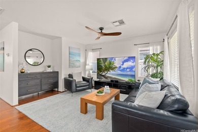 Move in and start enjoying this beautifully maintained - photo 3