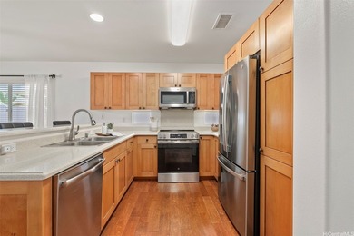 Move in and start enjoying this beautifully maintained - photo 6