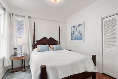 Located in one of Newport's most desirable and walkable - photo 7