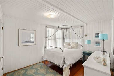 Located in one of Newport's most desirable and walkable - photo 10