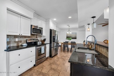 This well-maintained 4-bedroom, 2.5-bath colonial in Toms River - photo 7