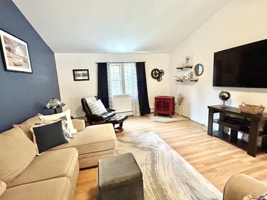 PRICE IMPROVEMENT on this lovely, single level home just 5+ - photo 14
