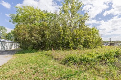 605 Main St - photo 9