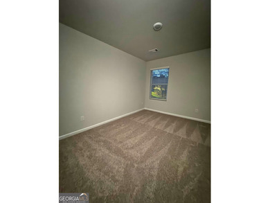 Move-in ready 3 bedroom, 2.5 bathroom townhome in Milledgeville - photo 21