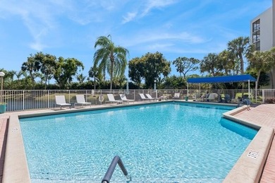 JUST REDUCED!! Beautiful renovated 3 bedroom corner condo with - photo 21