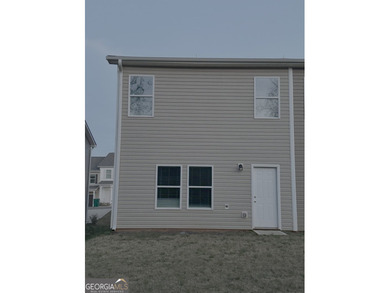 Move-in ready 3 bedroom, 2.5 bathroom townhome in Milledgeville - photo 25