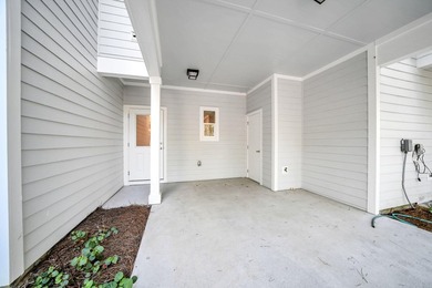 Affordable 3BR / 2.5 BA open floor plan that backs up to the - photo 27