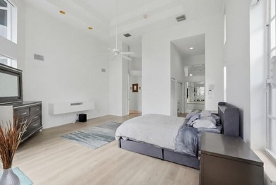 Discover comfortable living in this spacious five-bedroom, 4 - photo 28