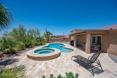 Turn-key and fully furnished Southside pool home with RV garage! - photo 32