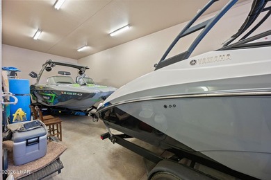Turn-key and fully furnished Southside pool home with RV garage! - photo 40