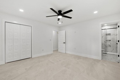 Completely remodeled from top to bottom, this beautifully - photo 7