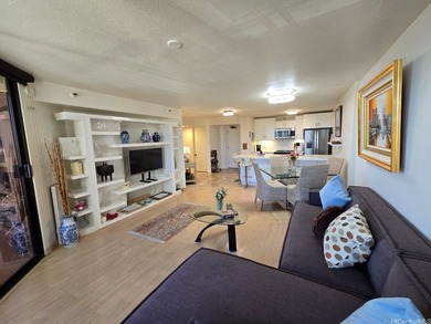 Conveniently located 2 bedroom 2 bathroom condo with ocean - photo 7