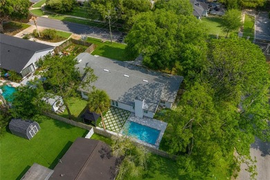 Welcome to one of Winter Garden's most remarkable custom - photo 2