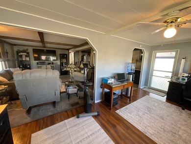 Your search is over! Welcome to this beautifully decorated - photo 20