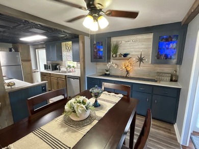 Your search is over! Welcome to this beautifully decorated - photo 26