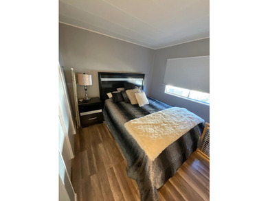 Your search is over! Welcome to this beautifully decorated - photo 31
