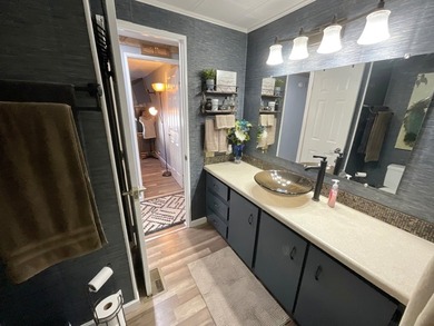 Your search is over! Welcome to this beautifully decorated - photo 47