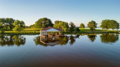 Lake Acreage For Sale in Emory, Texas