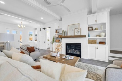 PRICE IMPROVEMENT! Exquisitely designed, 4 Bed, 3 1/2 half bath - photo 12