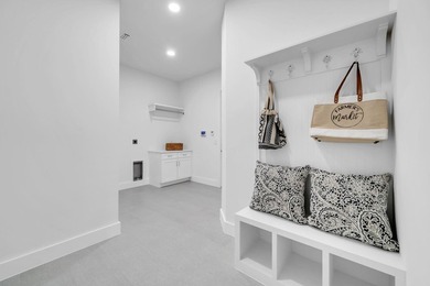 PRICE IMPROVEMENT! Exquisitely designed, 4 Bed, 3 1/2 half bath - photo 24