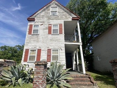 Located at 152 President Street and 148 President Street, this - photo 2