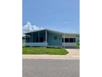 (private lake, pond, creek) Home For Sale in Zephyrhills Florida