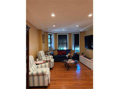 Discover the beauty and spaciousness of this stunning 2-bedroom - photo 8