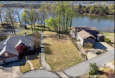 Build your dream home on this beautiful level lot in subdivision - photo 7