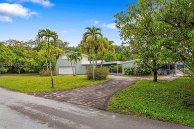 Nestled in one of the most picturesque pockets of Pinecrest - photo 2