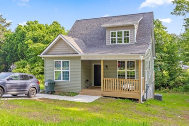 Chickamauga Lake Home For Sale in Chattanooga Tennessee