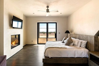 Luxury ranch estate on 50 acres inside the gated 9,000 acre - photo 12