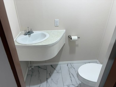 Don't miss out on this beautifully remodeled 2-bedroom, 1.5-bath - photo 15