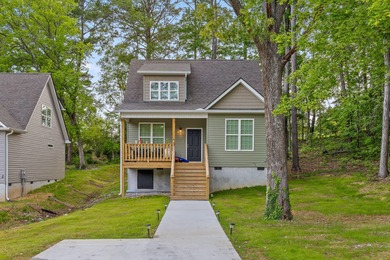 Chickamauga Lake Home For Sale in Chattanooga Tennessee