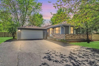 Lake Home For Sale in South Elgin, Illinois