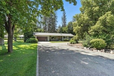 Lake Spokane / Long Lake Home For Sale in Nine Mile Falls Washington