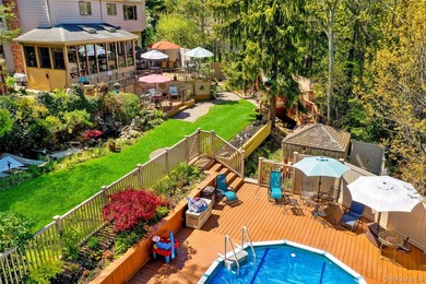 Welcome to Tuscany in Kings Park, an exceptional and rare - photo 34