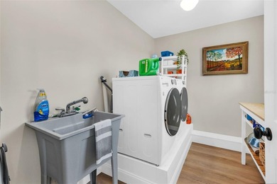 SOLD FURNISHED AND TURNKEY, ALLOWING FOR A SEAMLESS MOVE IN - photo 38