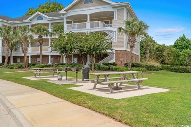 Live Where Every Day Feels Like a Vacation! Fully furnished and - photo 2