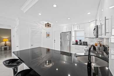 Enjoy spectacular views of the Hillsboro River and Royal - photo 5