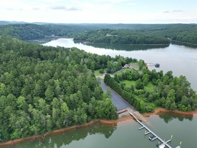 Pond-front, 2.97 acre lot in beautiful Runaway Bay with access - photo 5