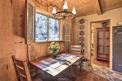 Cozy Rustic Cabin Retreat in Sugarloaf - Your Big Bear Getaway! - photo 2