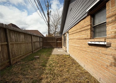 Va assumable loan at 5.3% for a qualified Veteran. You will fall - photo 25