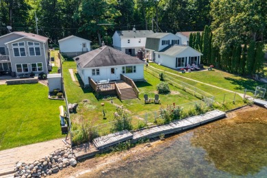 Crooked Lake - Kalamazoo County Home For Sale in Kalamazoo Michigan